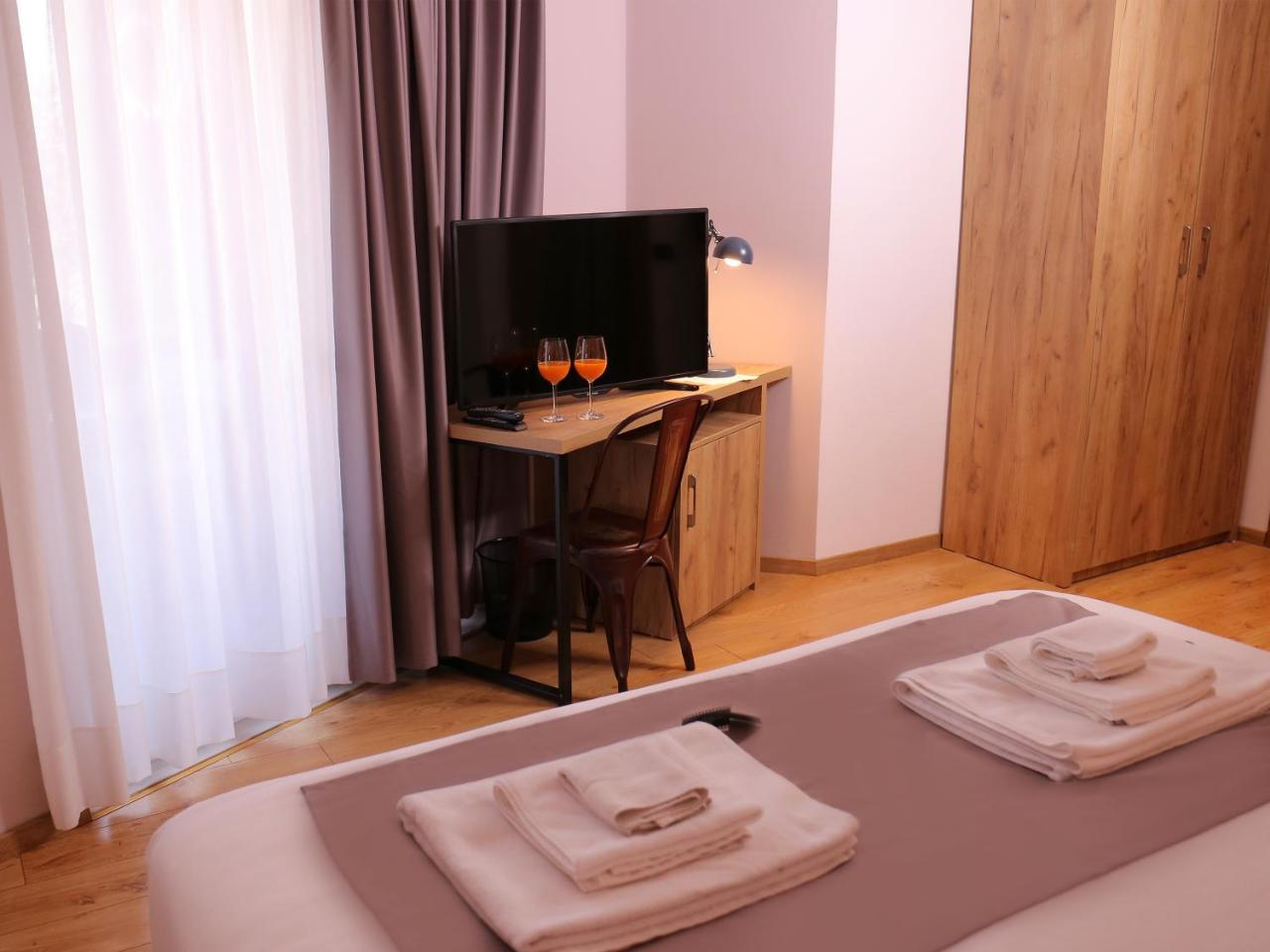 Oda Hotel Tirana Eksteriør billede